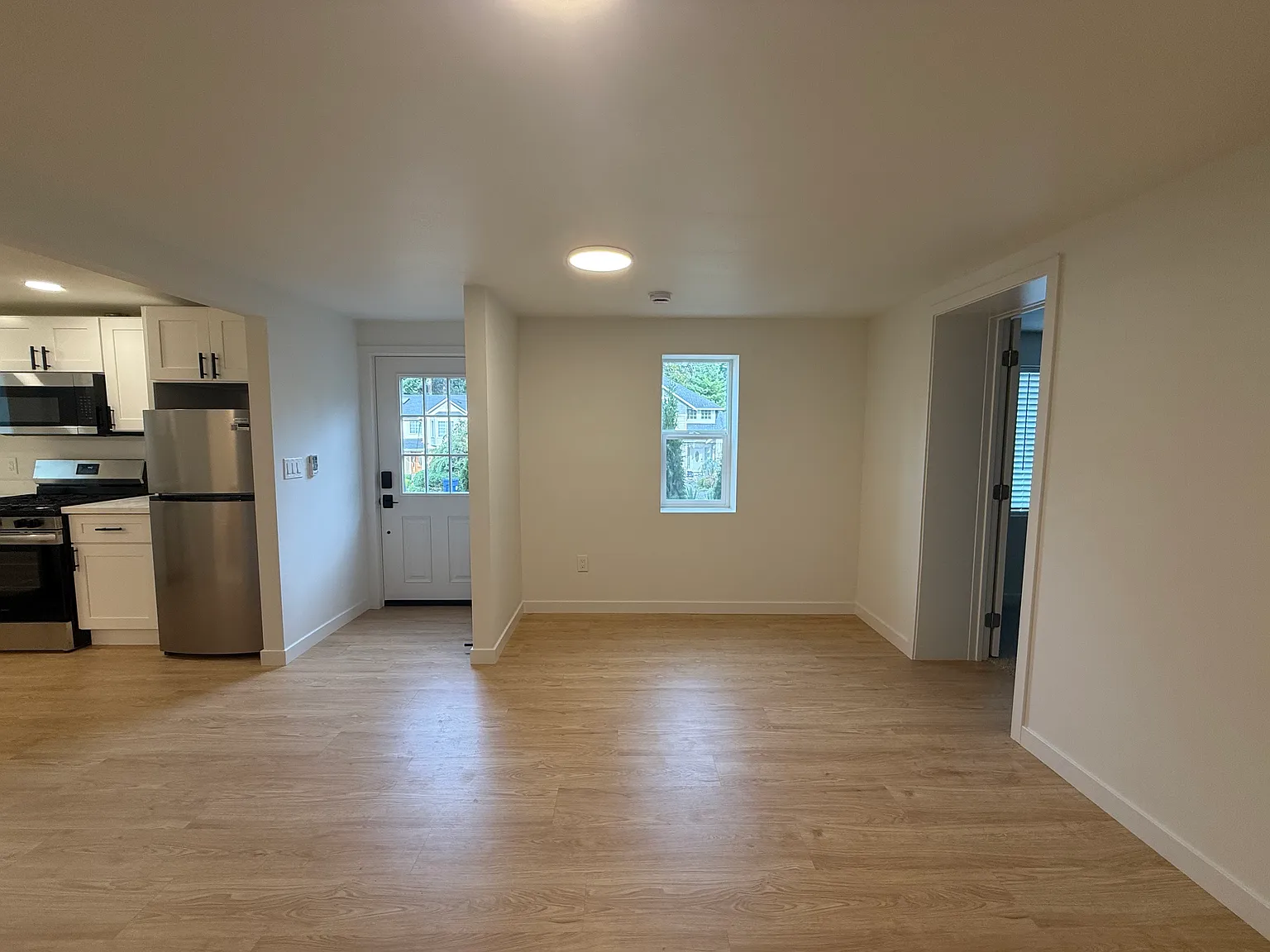 12041 - Rbe Real Investments Llc — Photo 2