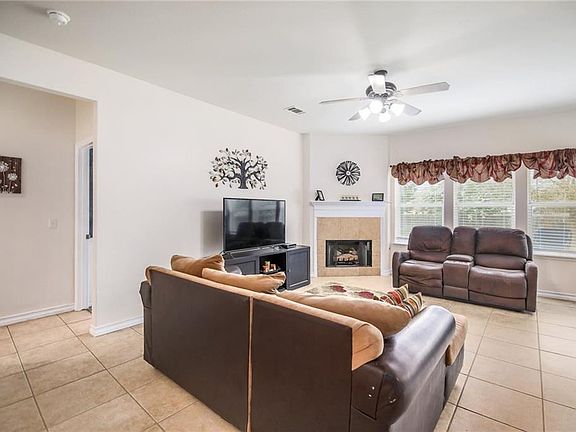 4th image of 2805 Beach Plum Cv