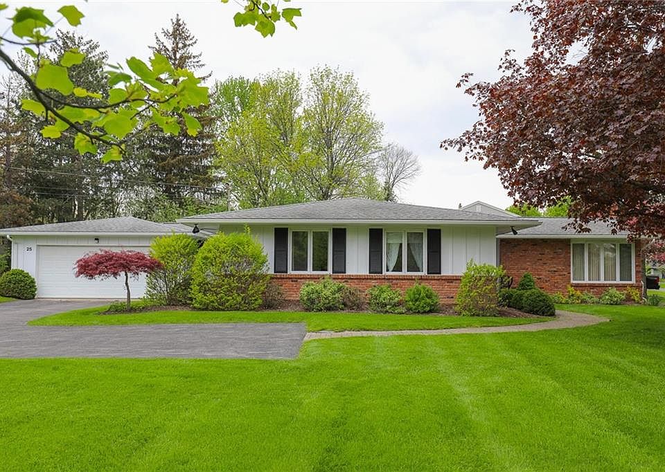 1st image of 25 Deerfield Dr
