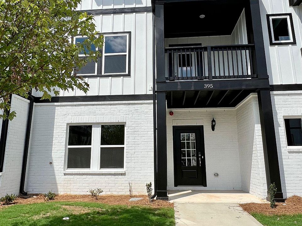 1st image of 395 Lincoln St #395