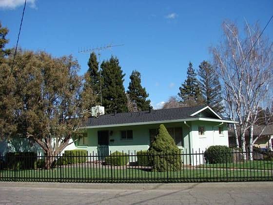1st image of 2798 Utah St