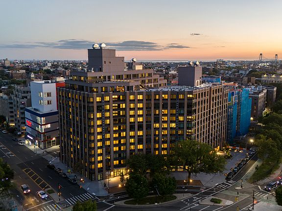 5th image of 11 Ocean Pkwy #523