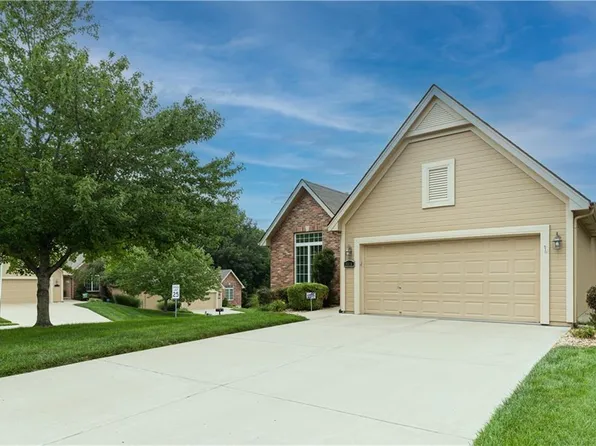 6515 N Strathbury Ave, Kansas City, MO 64151