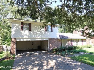 105 Linwood Ct, Natchez, MS 39120