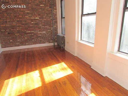 Rented by Compass | media 12