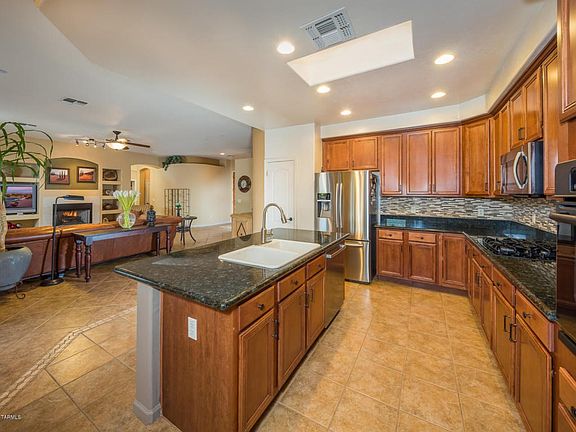 3rd image of 12774 N White Diamond Pl