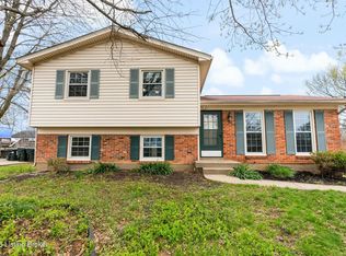 10111 Westwego Pl, Jeffersontown, KY 40299