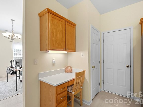 5th image of 7202 Red Bush Ct