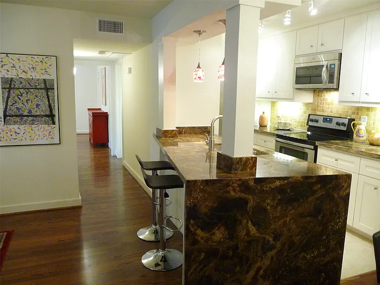 1601 S Shepherd Dr #161 — Photo 7