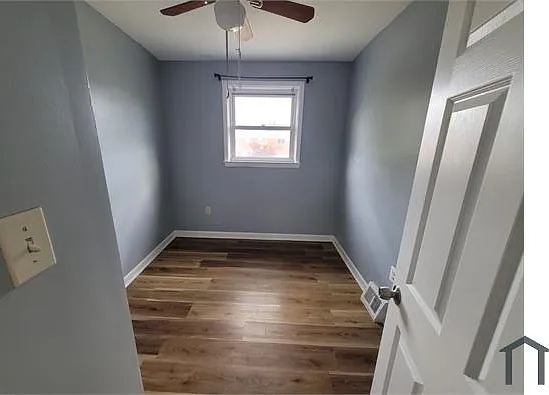 3 bed, 1408 sqft, $2,300 — Photo 2