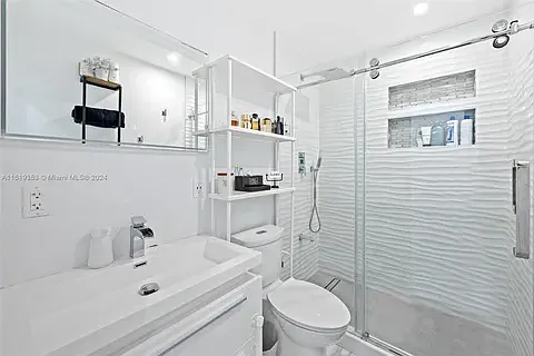 4061 SW 102nd Ct — Photo 5