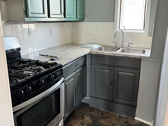 3rd image of 67 Clark St #3