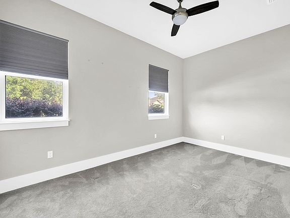 5th image of 105 Amadeus Ave