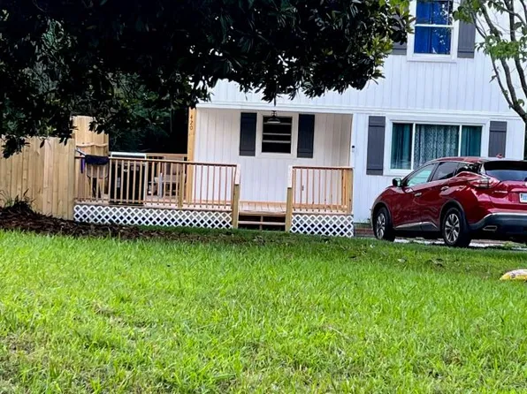 420 Carriage Rd, Williamsburg, VA 23188