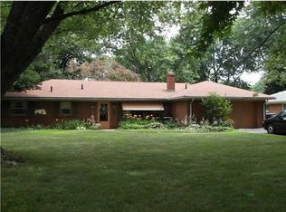 2001 W Crest Dr, Toledo, OH 43614