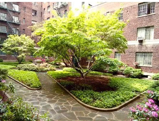 Rented by Buchbinder & Warren | media 12