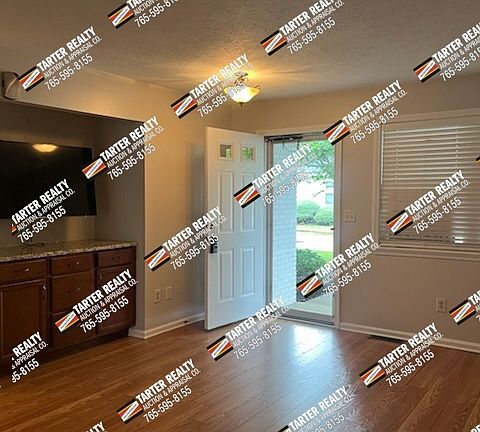 4th image of 4804 N Pebble Ct #1