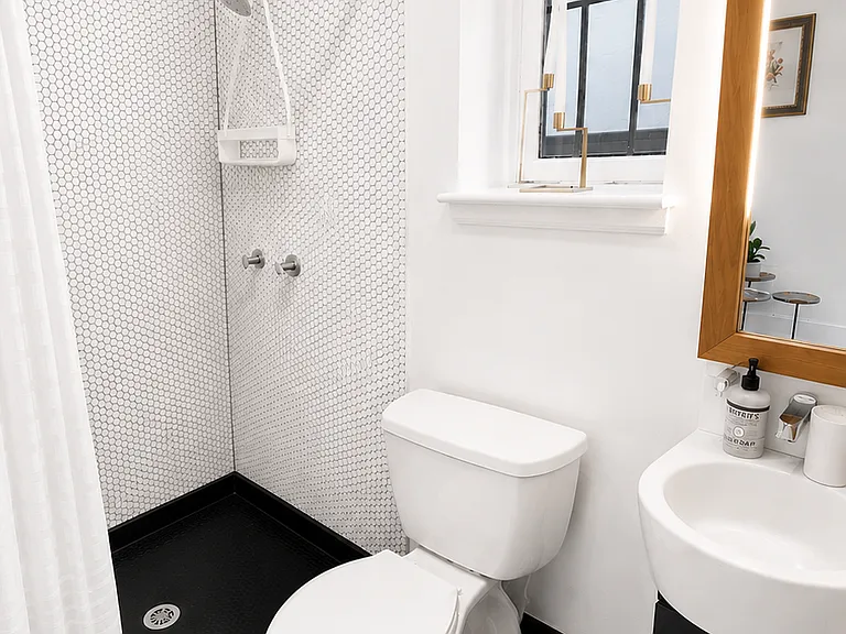 468 W 23rd St #5R — Photo 10