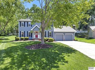 15018 Patterson Cir, Omaha, NE 68137