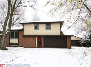 2221 Sheffield Pl, Lincoln, NE 68512