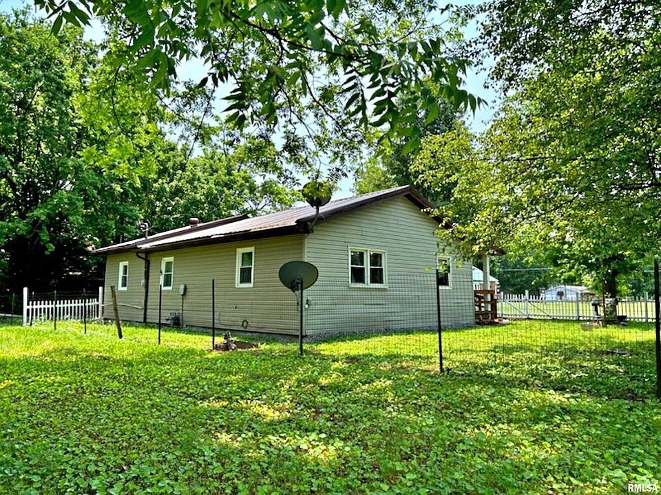 641 Church St, Cave In Rock, IL 62919 Zillow