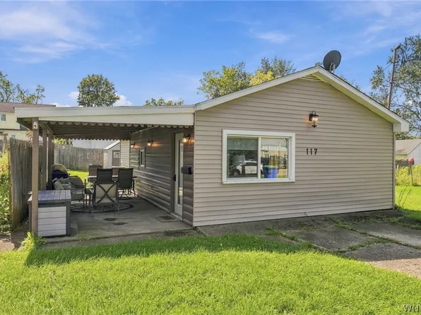 117 Worthy Ave, Medina, NY 14103