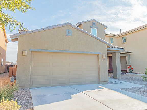 3rd image of 624 N Highlands Grove Ln