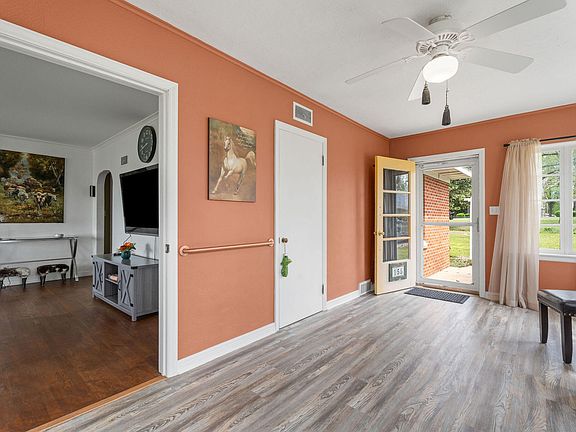 4th image of 155 N Hickory Street