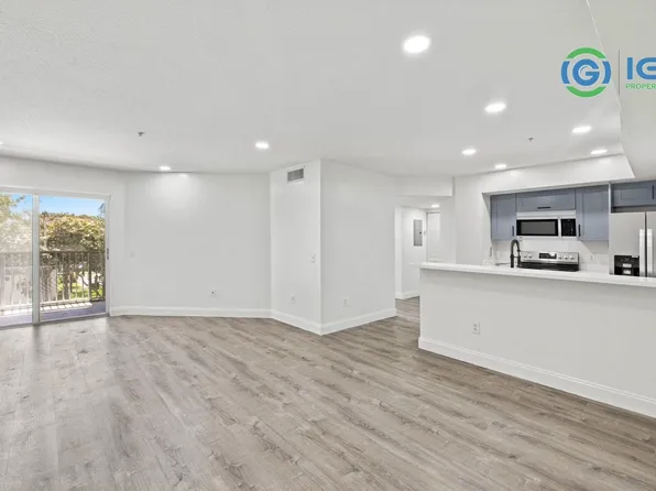 470 S Park Rd APT 307, Hollywood, FL 33021