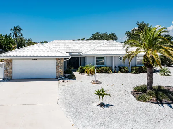 11 Pine Ridge Way, Englewood, FL 34223