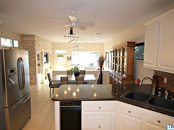 3rd image of 72 S Cliffwood Cir