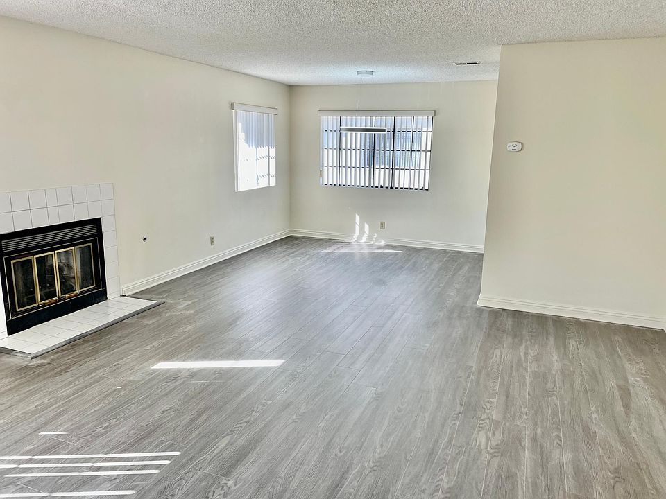 1st image of 2931 Plaza Del Amo Unit 33