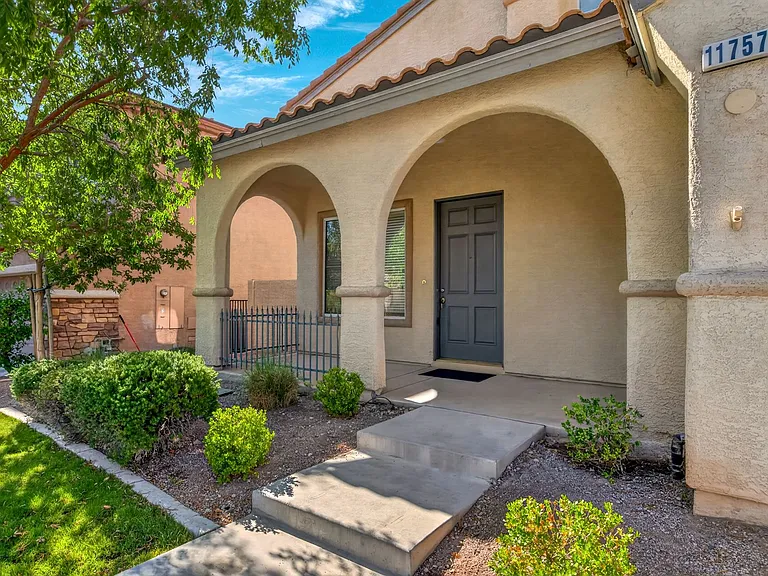 11757 Del Sur Ave — Photo 3