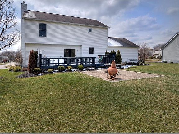 3rd image of 3417 Hidden Brook Dr