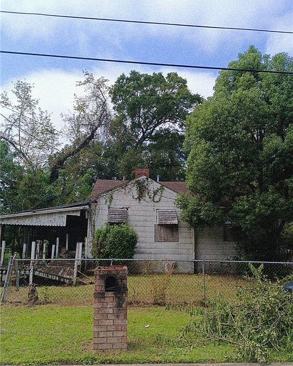 1st image of 2009 S Mott Dr