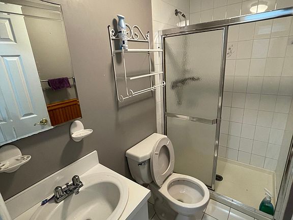 4th image of 134 Camden Ave #1
