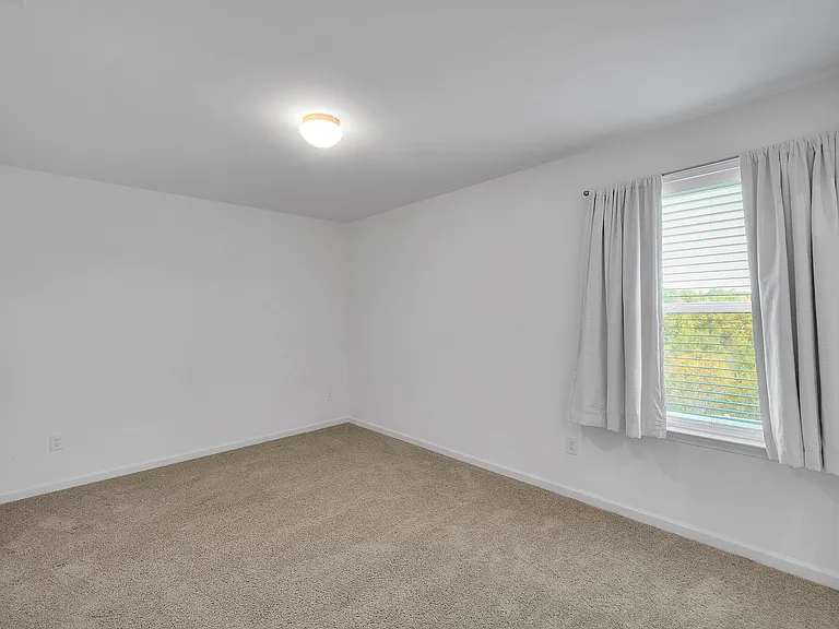 1224 Maxwell Ct — Photo 23