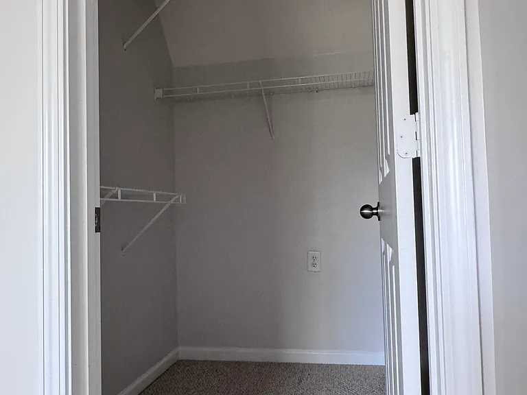 9415 Rosewood Meadow Ln — Photo 17