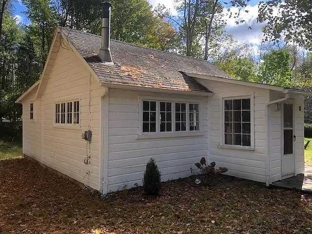 18 Mink Hollow Rd