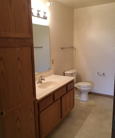 Johnson Place Apartments — Photo 34
