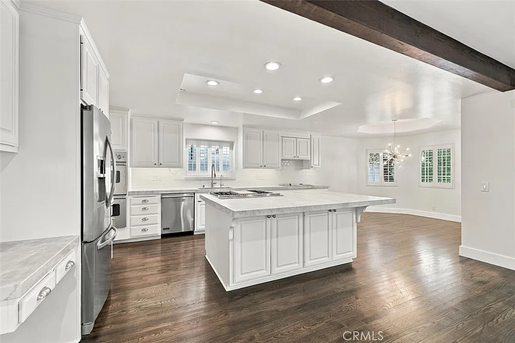 5 bed, 3444 sqft, $15,000 — Photo 2