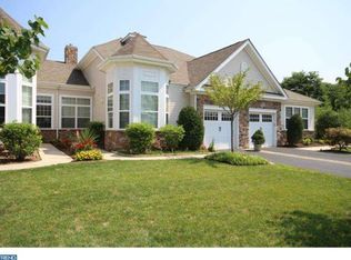 16 Wiltshire Dr, Lawrence Township, NJ 08648