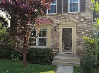 10272 Colony Park Dr, Fairfax, VA 22032