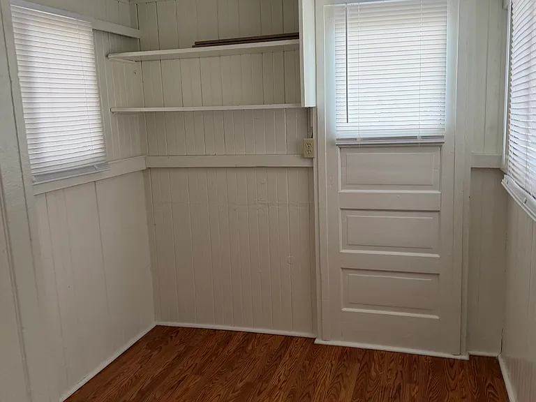 305 W Olive Ave #4 — Photo 6