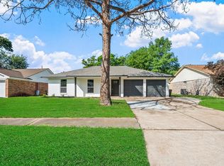 10431 Heather Hill Dr, Houston, TX 77086