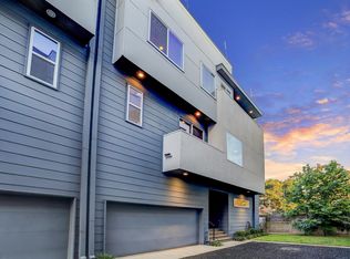 910 W 19th St #A, Houston, TX 77008