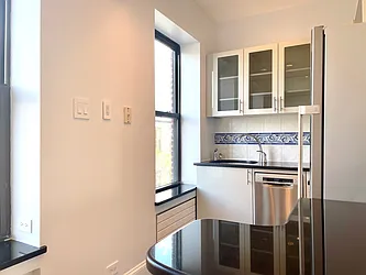 Rented by (Legacy) Elegran