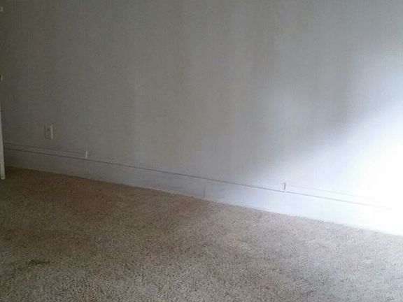 4th image of 3807 S 24th St APT 07