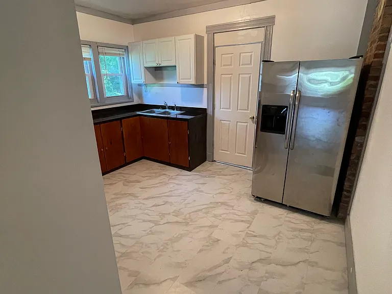 147 Emerson St #147 — Photo 17