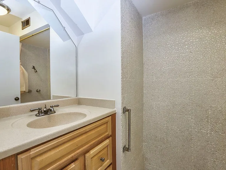 330 Sea Horse Ct — Photo 12